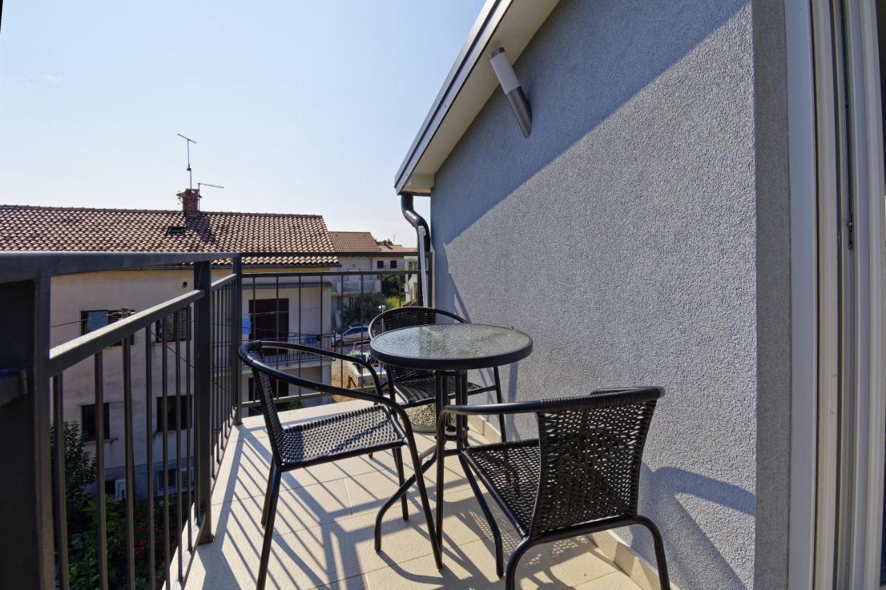 Apartments Goran By Rent Istria أوماغ المظهر الخارجي الصورة
