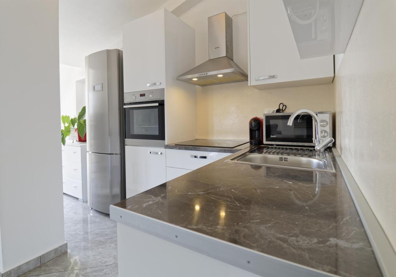 Apartments Goran By Rent Istria أوماغ المظهر الخارجي الصورة