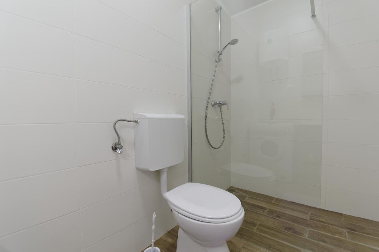 Apartments Goran By Rent Istria أوماغ المظهر الخارجي الصورة